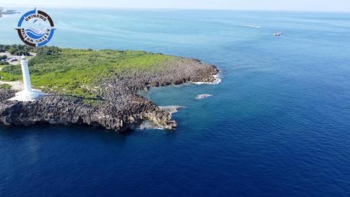 Zanpa lighthouse looking South